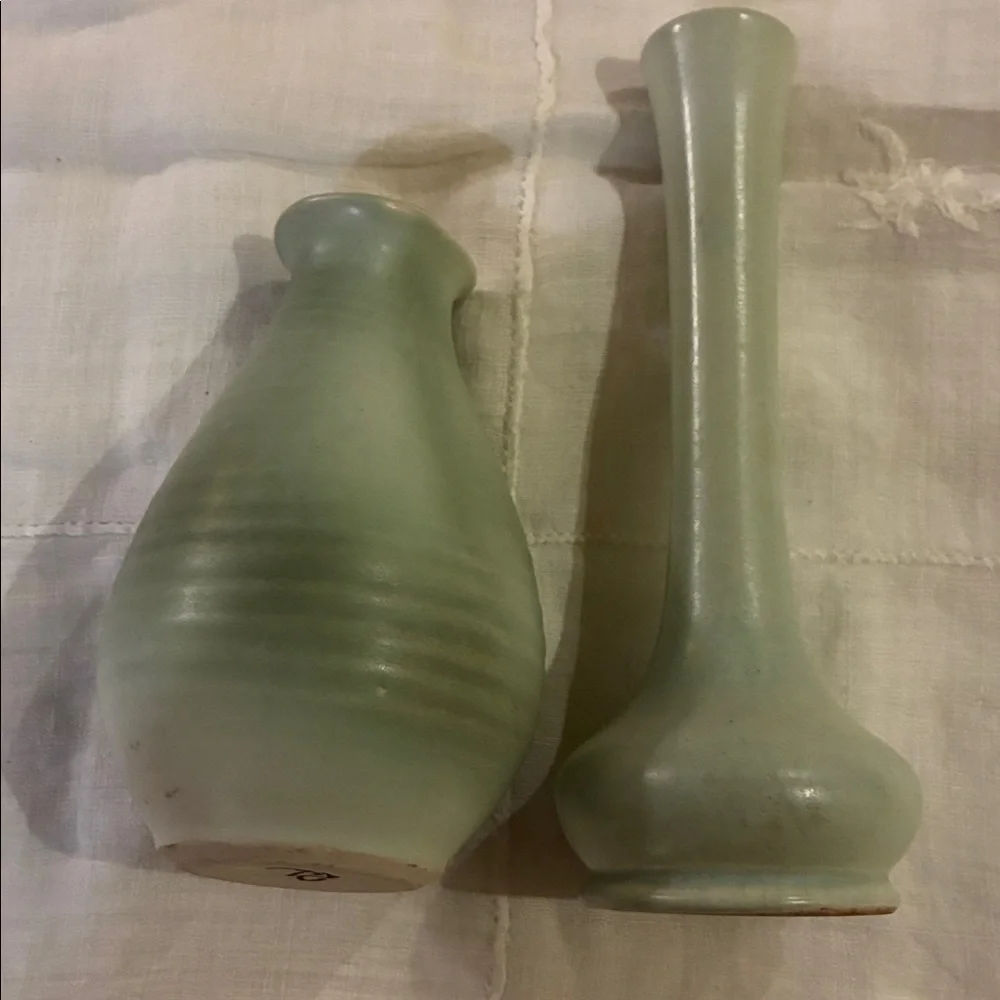 Red-Wing USA Easter Green Ceramic Vases Set/2 Redwing VTG Lithe RS Lang Indented